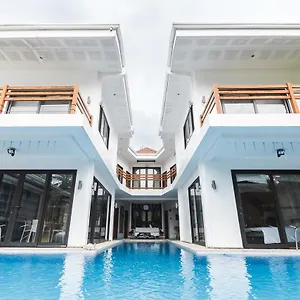 The Whitehouse By The Sea , Panglao Philippines